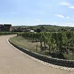 Le Отель