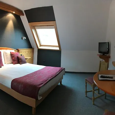 Le Hotel