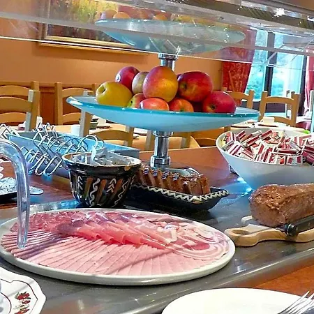 Otel Le 3*