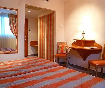 Le Otel 3*
