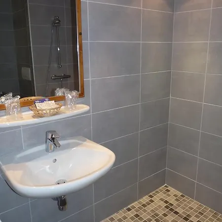 Otel Le 3*